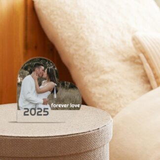 Ofereça um lindo Coração em acrílico com imagem ou com texto. Crie memórias com este Coração em acrílico para personalizar. Personalize ou customize esta placa acrílica personalizada, com uma imagem do seu agrado. Fale connosco pelo whatsapp (+351  919 755 533) e ajudamos durante todo o processo. Portes Grátis