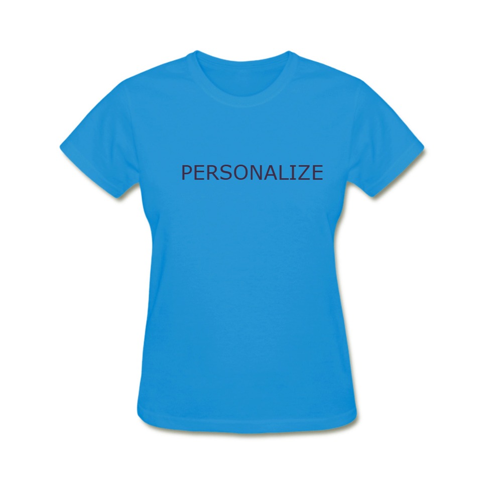 Crie a sua própria moda com esta T-shirt feminina de algodão personalizável. Personalize e crie prendas exclusivas. Oferta do tratamento da qualidade da sua imagem e enviamos a prova antes da produção. Aproveite os portes grátis. 